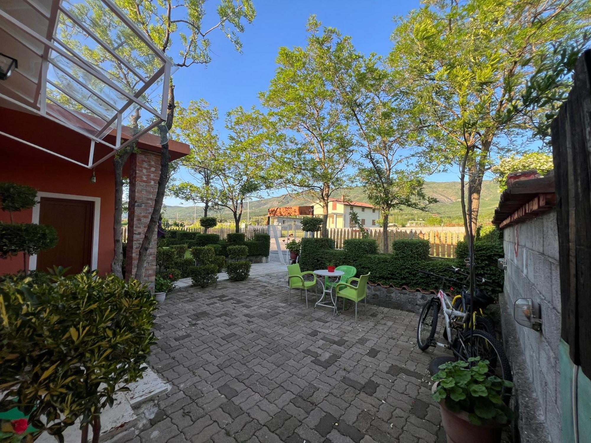 Guesthouse Koleci - Mrizi I Zanave Fishte Dış mekan fotoğraf