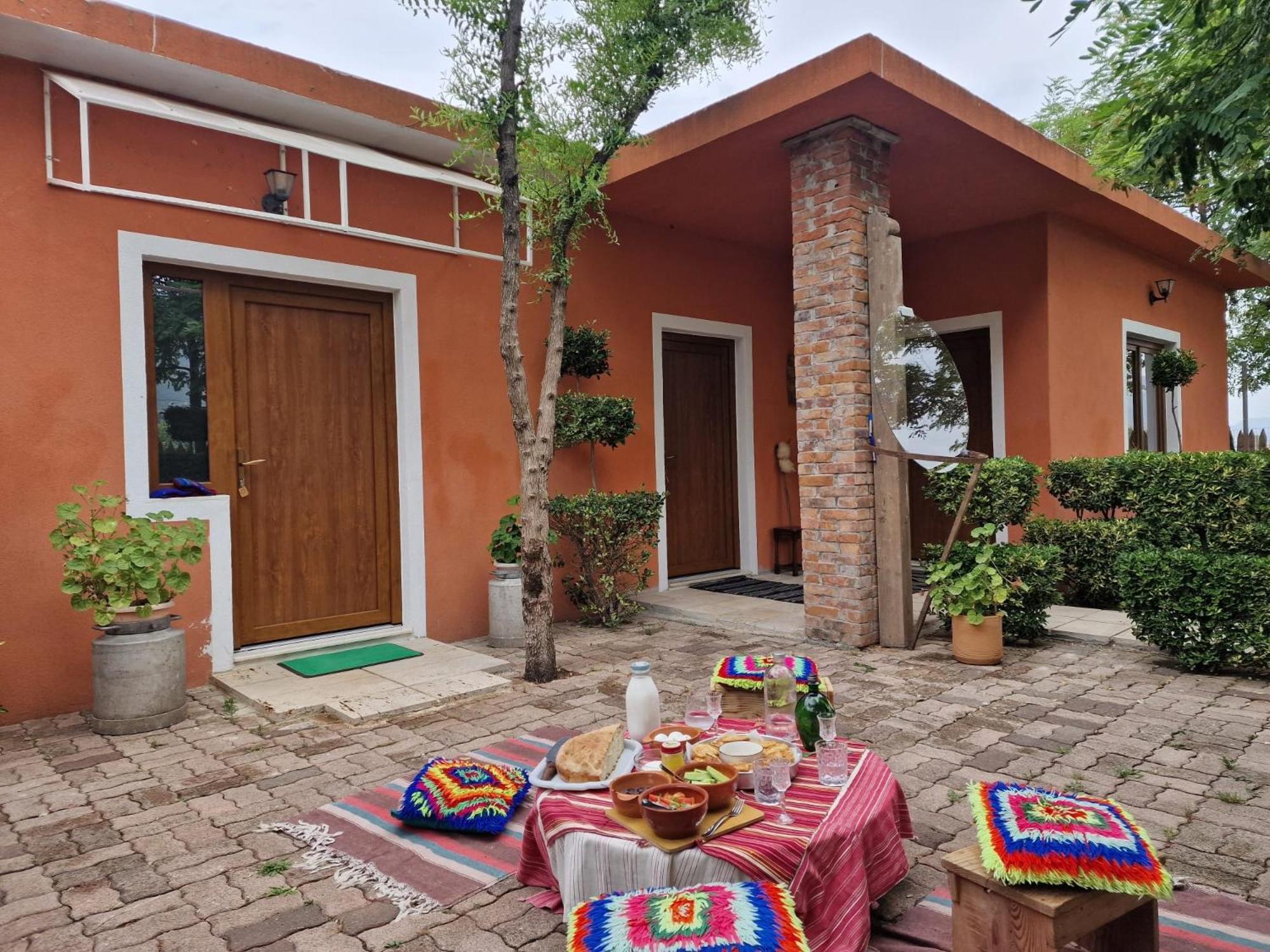Guesthouse Koleci - Mrizi I Zanave Fishte Dış mekan fotoğraf